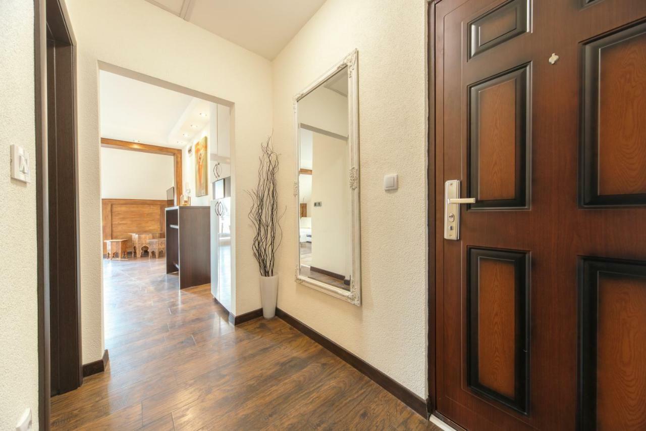New And Nice Apartments Kragujevac Bagian luar foto