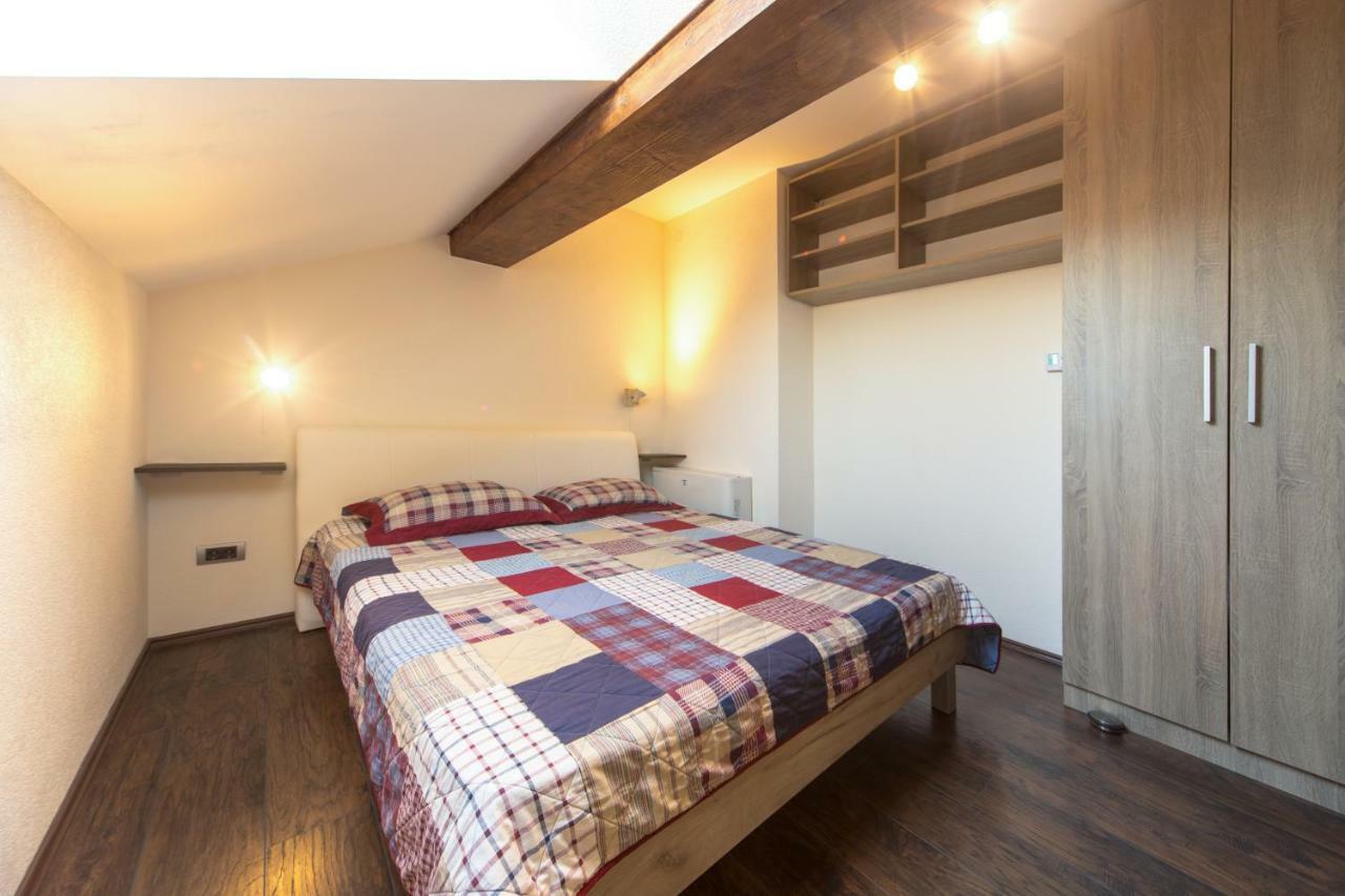 New And Nice Apartments Kragujevac Bagian luar foto