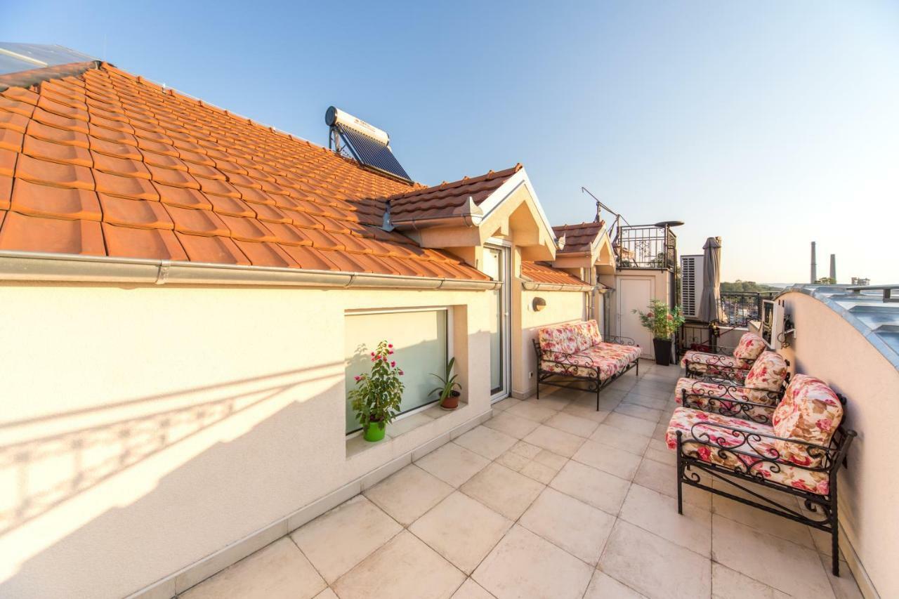 New And Nice Apartments Kragujevac Bagian luar foto